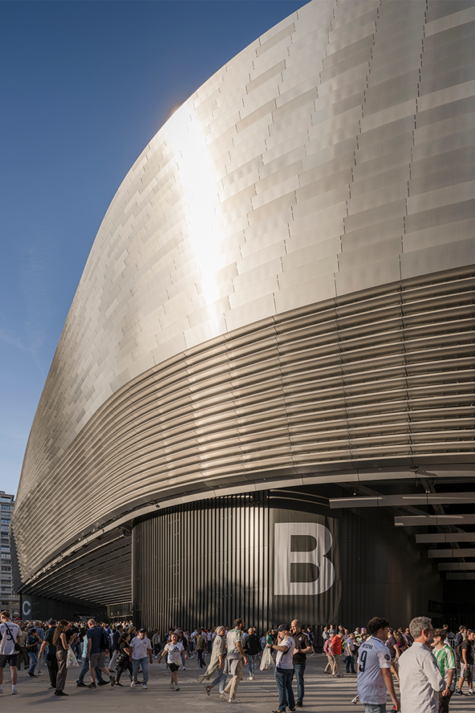 Monumentalidad flexible: así fue la renovación del estadio santiago bernabéu