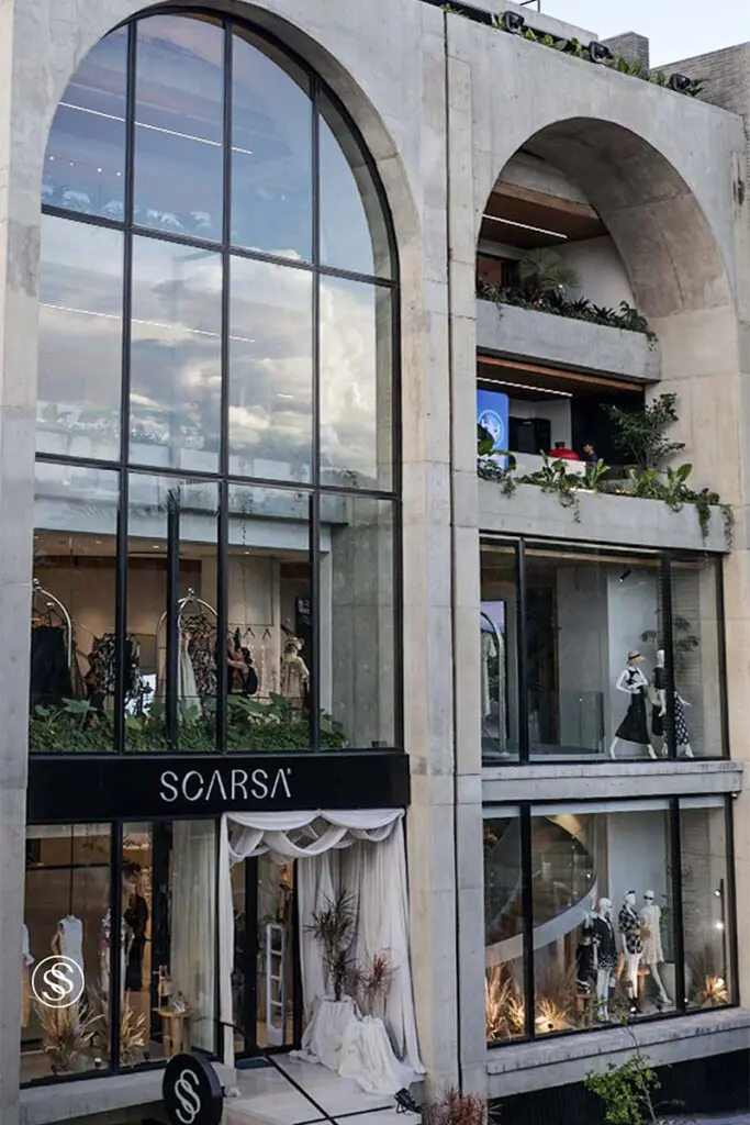 En homenaje a la esencia caleña, esta tienda tiene una arquitectura orgánica y sutil 