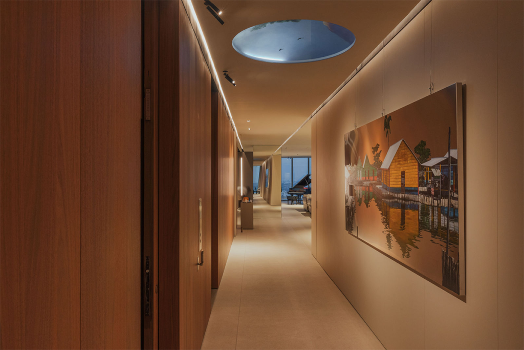 Este apartamento en cartagena tiene un diseño inundado de arte