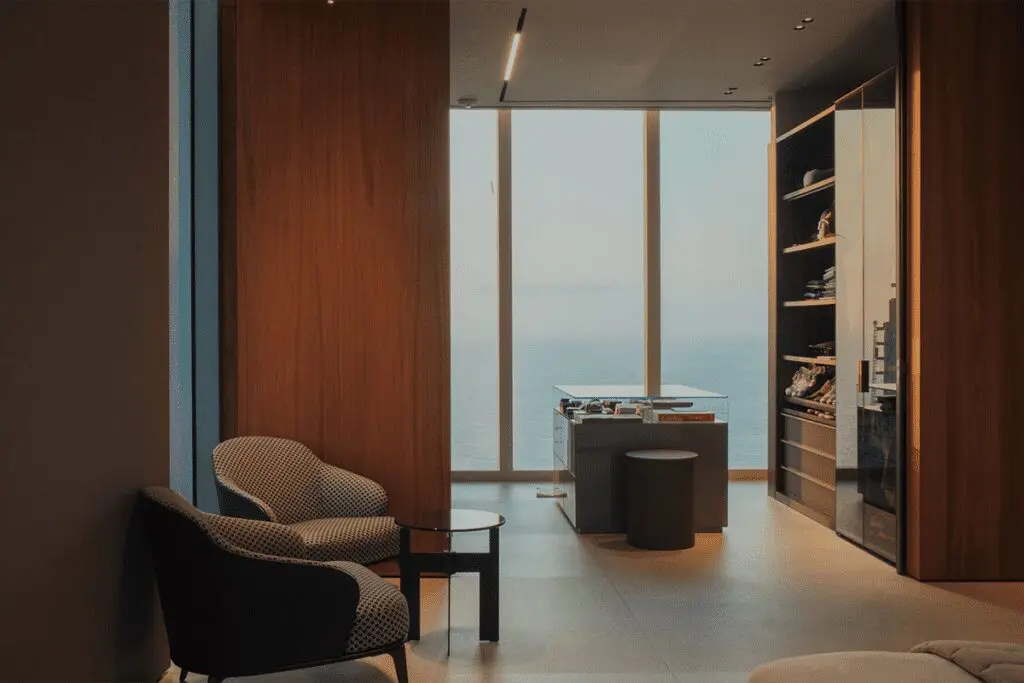 Este apartamento en cartagena tiene un diseño inundado de arte