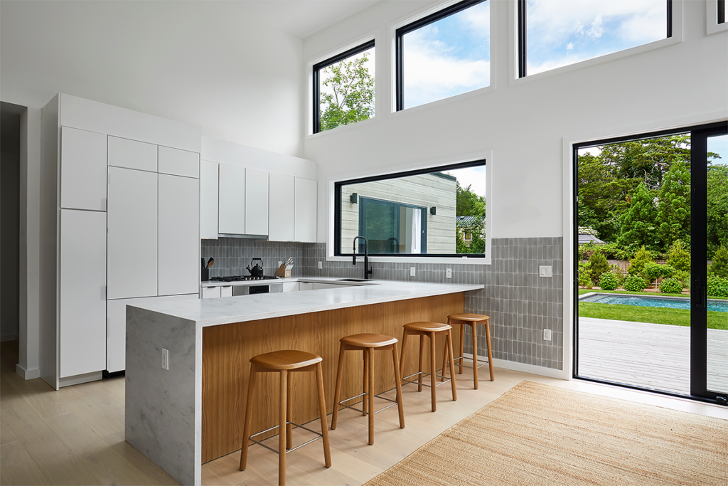 Estética y práctica: así es esta casa prefabricada en nueva york