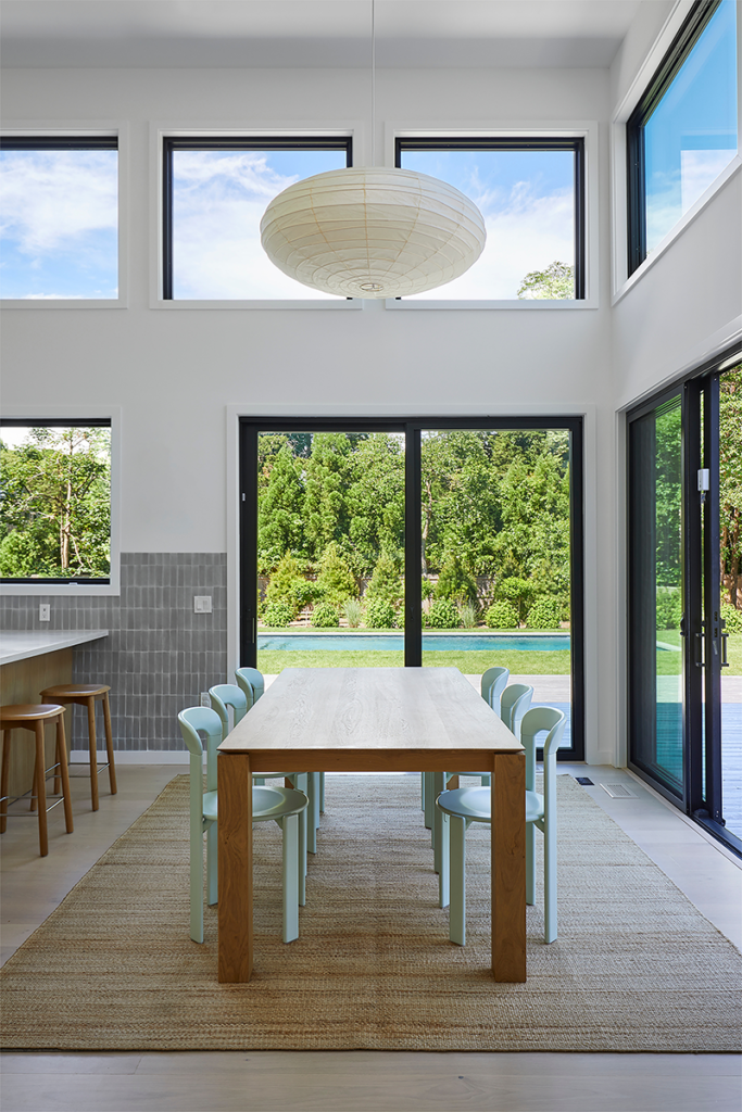 Estética y práctica: así es esta casa prefabricada en nueva york