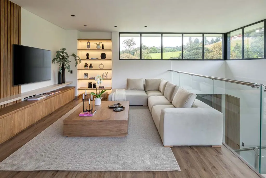 Imponente y acogedora: así es esta casa de contrastes perfectos Imponente y acogedora: así es esta casa de contrastes perfectos