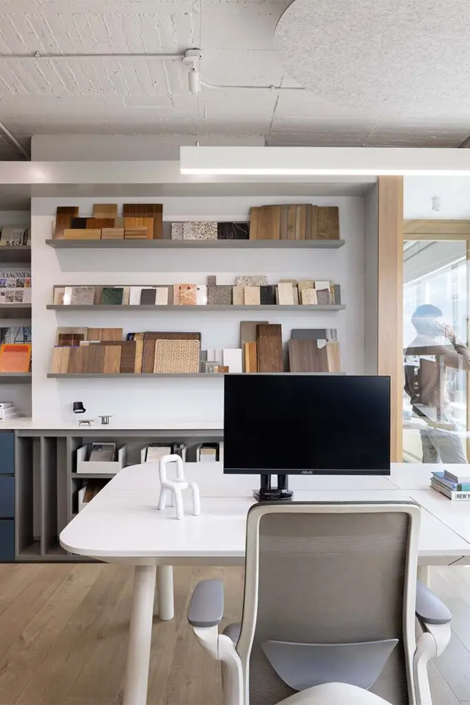 Diseño oficinas tarq studio