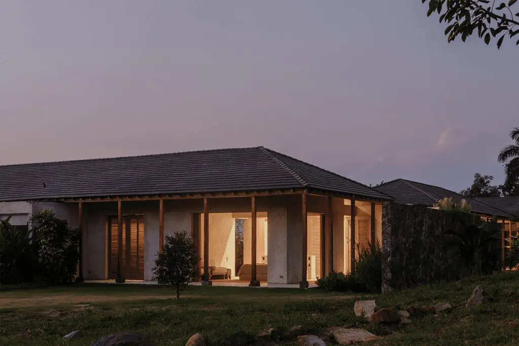 La arquitectura antioqueña de esta casa evoca un mundo de calma La arquitectura antioqueña de esta casa evoca un mundo de calma