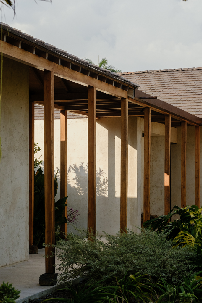 La arquitectura antioqueña de esta casa evoca un mundo de calma