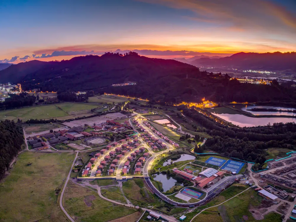 Entrelomas: una vida familiar de ensueño con las comodidades de un club Entrelomas: una vida familiar de ensueño con las comodidades de un club