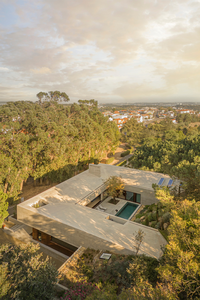Una vivienda en portugal que dialoga con la topografía Una vivienda en portugal que dialoga con la topografía