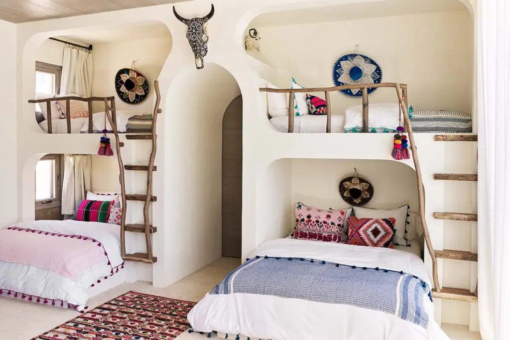 El diseño de esta vivienda reinterpreta el concepto de las casas de patio mexicanas