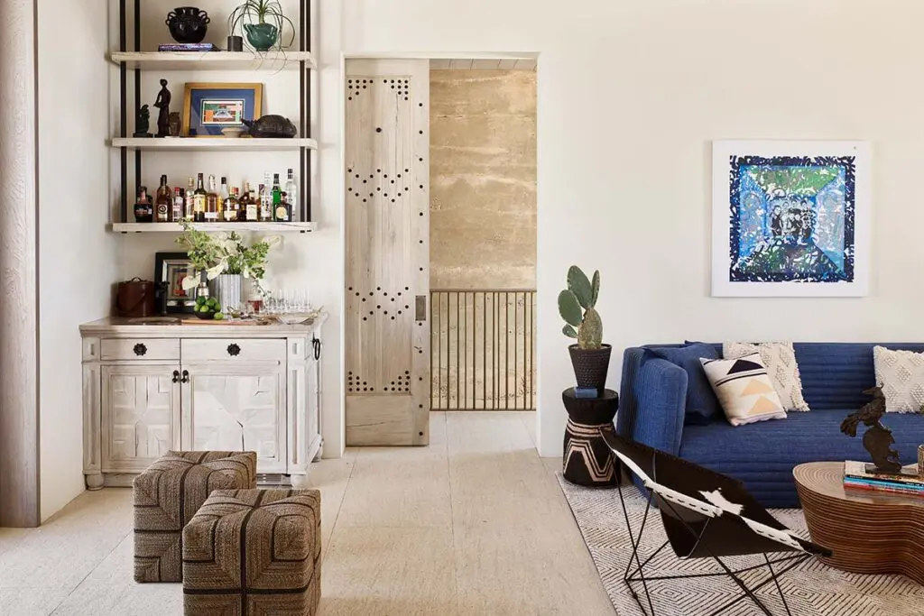 El diseño de esta vivienda reinterpreta el concepto de las casas de patio mexicanas