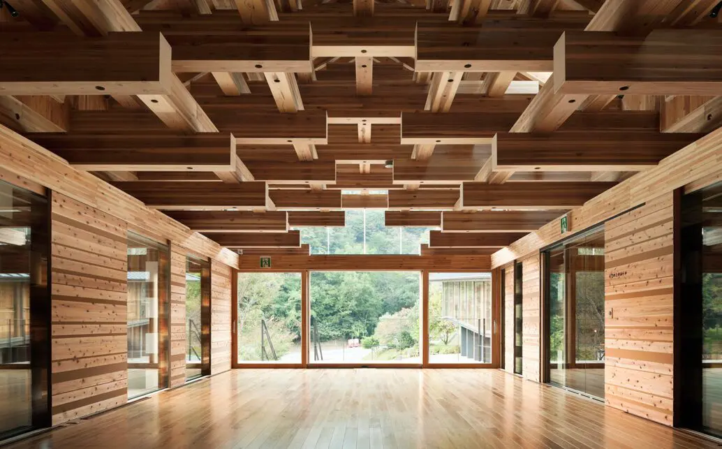 Kengo kuma, arquitectura, naturaleza y tiempo Proyecto yusuhara wooden bridge.