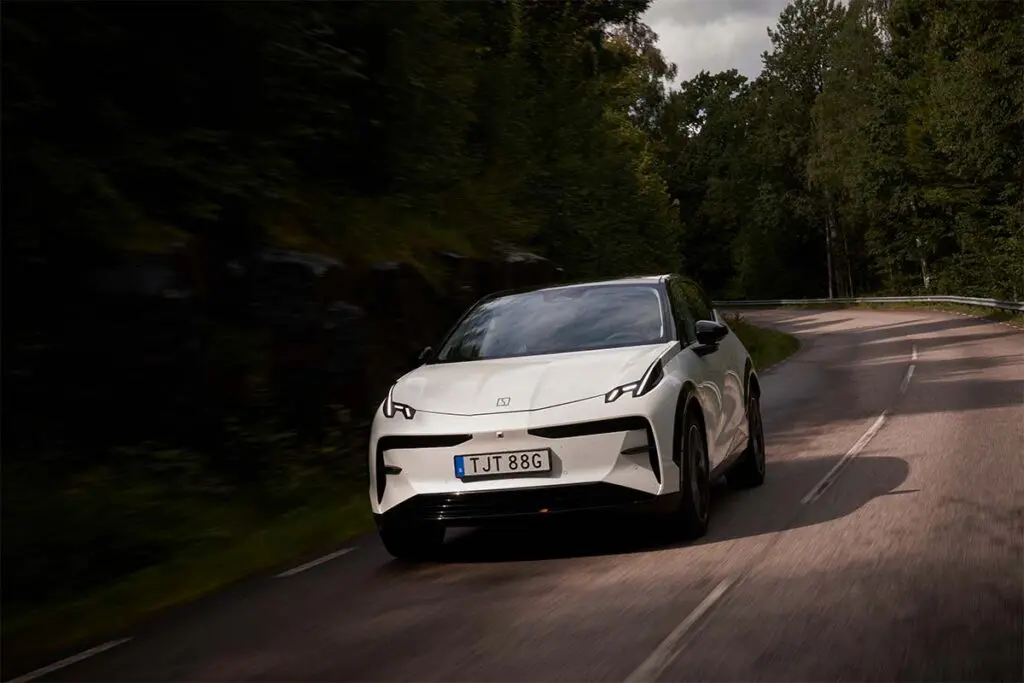 Diseño para futuro: así es el suv eléctrico zeekr x