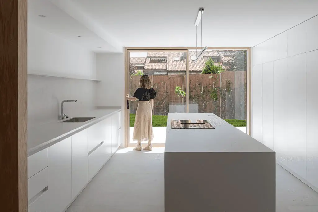 La renovación de una vivienda con un diseño especial para recibir la luz natural La renovación de una vivienda con un diseño especial para recibir la luz natural