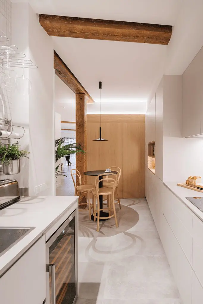 El diálogo entre lo clásico y lo contemporáneo en la arquitectura de esta vivienda en españa El diálogo entre lo clásico y lo contemporáneo en la arquitectura de esta vivienda en españa