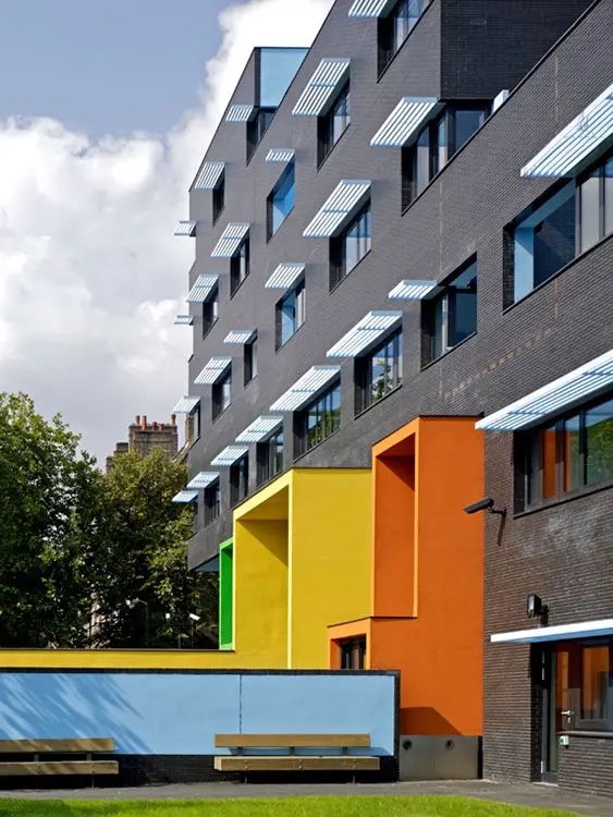 Color y arquitectura, 5 proyectos de ahmm Ahmm-1