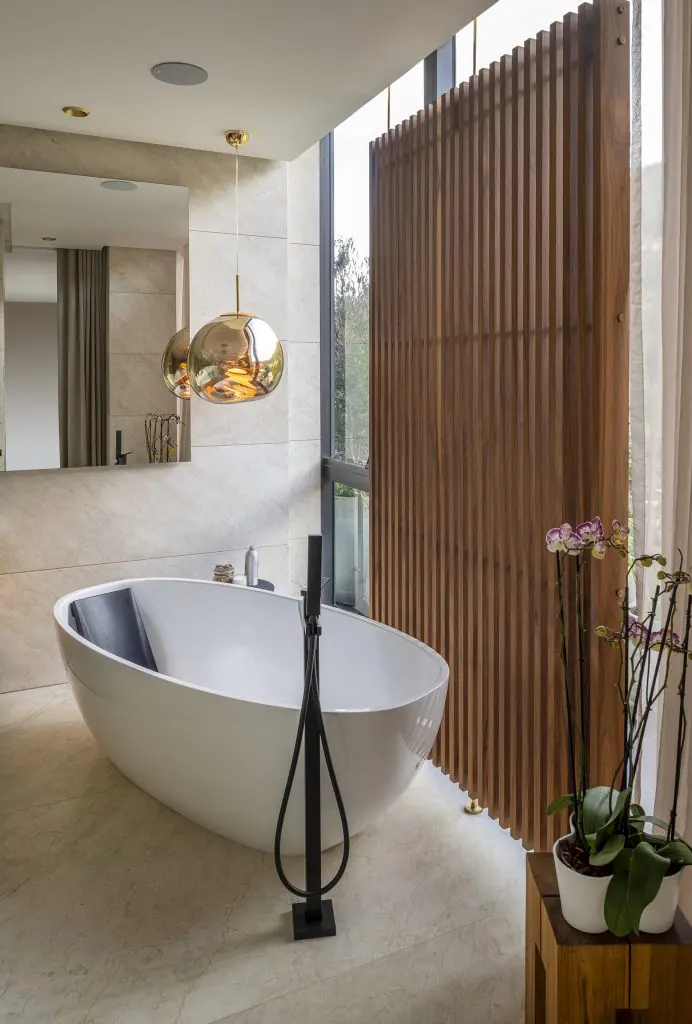 Un hogar en calma rodeado por los parques naturales de los cerros orientales de bogotá