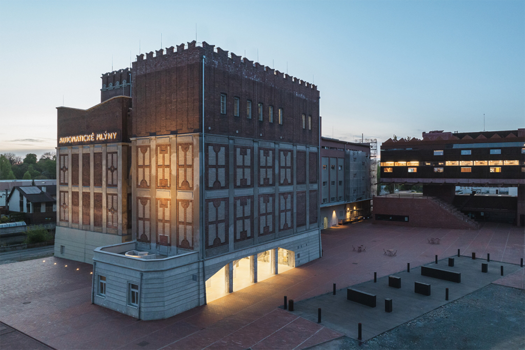 El molino cuya renovación lo convirtió en un edificio para el encuentro social