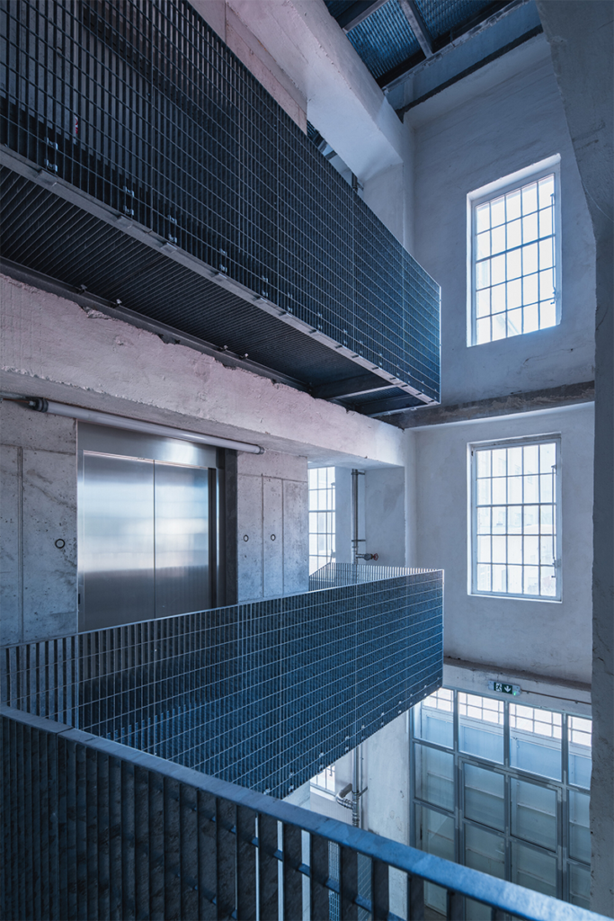 El molino cuya renovación lo convirtió en un edificio para el encuentro social