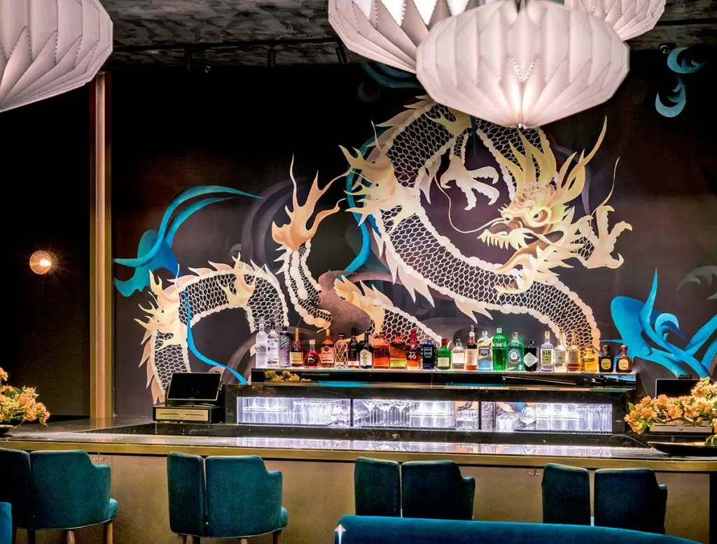 Bad bunny extiende su legado a gekkō, su propio restaurante de lujo en miami