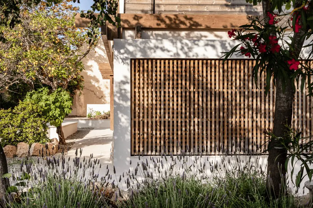 De granja a epicentro cultural: una casa renovada en el corazón de mallorca De granja a epicentro cultural: una casa renovada en el corazón de mallorca