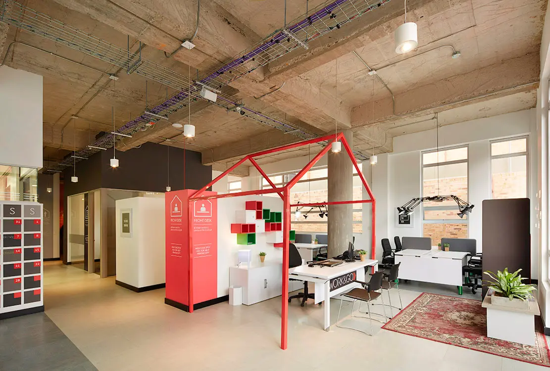 ¿quién representa a colombia en la 5ª bienal iberoamericana de diseño? Reinhard dienes studio. Reinhard dienes, pablo fog work & go. Solinoff.