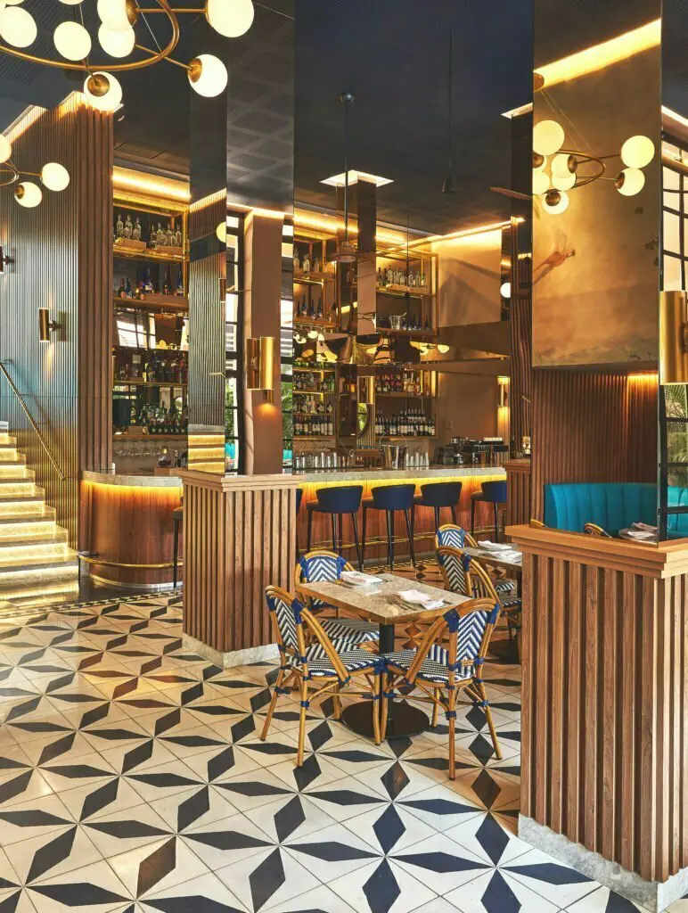 Un típico bistró francés con alma tropical ubicado en cali, colombia