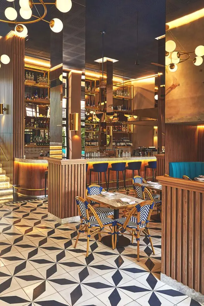 Este es el diseño de un bistró francés con alma tropical en cali Este es el diseño de un bistró francés con alma tropical en cali