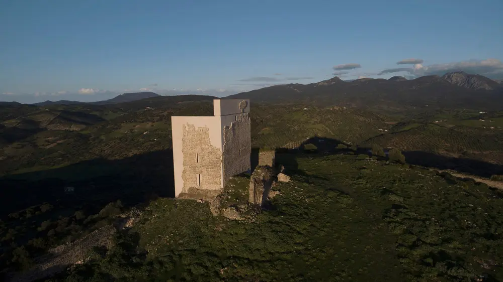 Carquero arquitectura restaura un pedazo de la historia española Carquero-arquitectura-revista-axxis-1