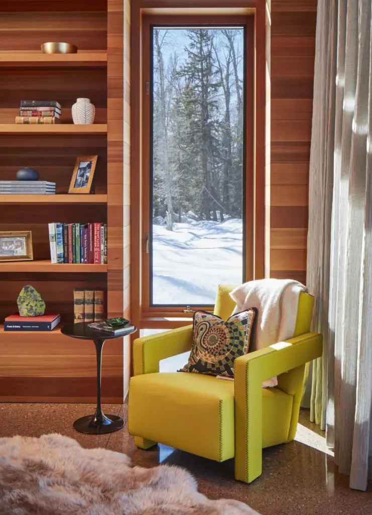 Una casa de campo en estados unidos construida en una propiedad arbolada de 7,3 hectáreas