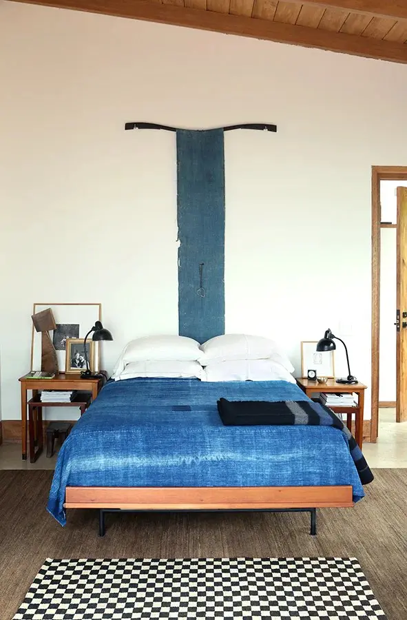 Una casa construida en las montañas a las afueras de cali que se mimetiza con la naturaleza