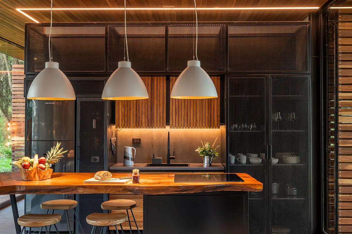 Ubicada en tabio, cundinamarca, la ‘casa ó’ es una ‘caja metálica’ Casa ó - tabio