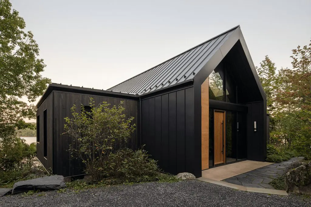 Esta casa es una obra de arte en forma de a que redefine la vida en el campo