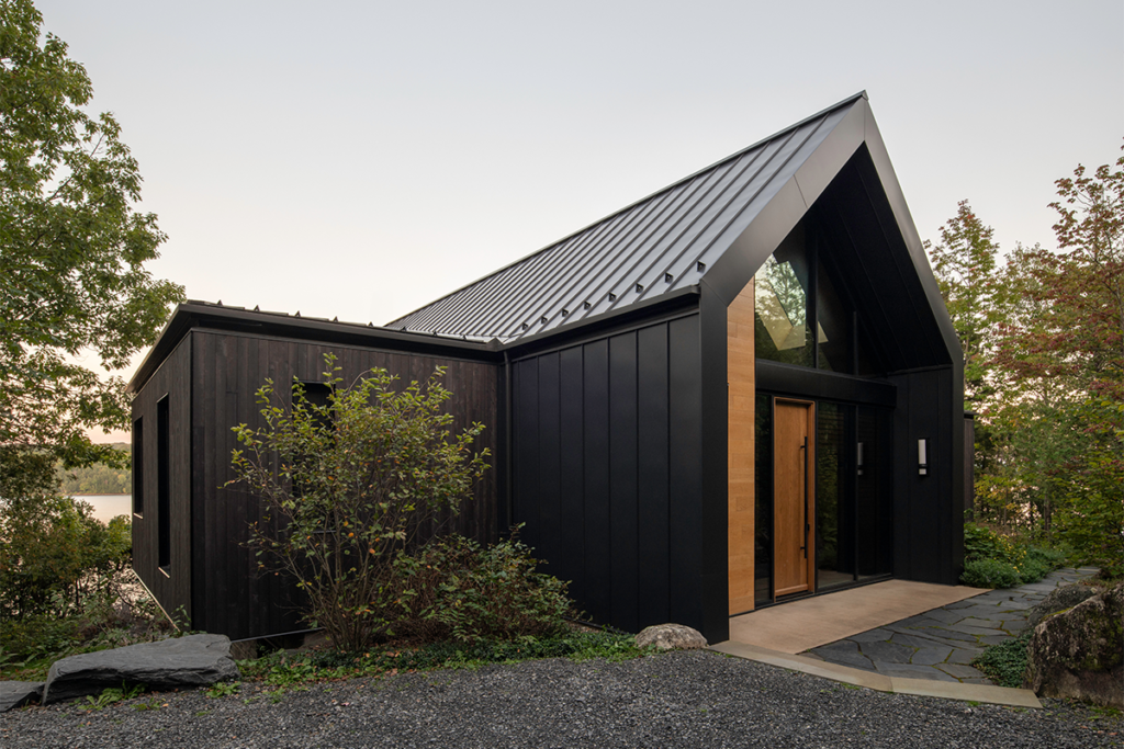 Esta casa es una obra de arte en forma de a que redefine la vida en el campo Esta casa es una obra de arte en forma de a que redefine la vida en el campo