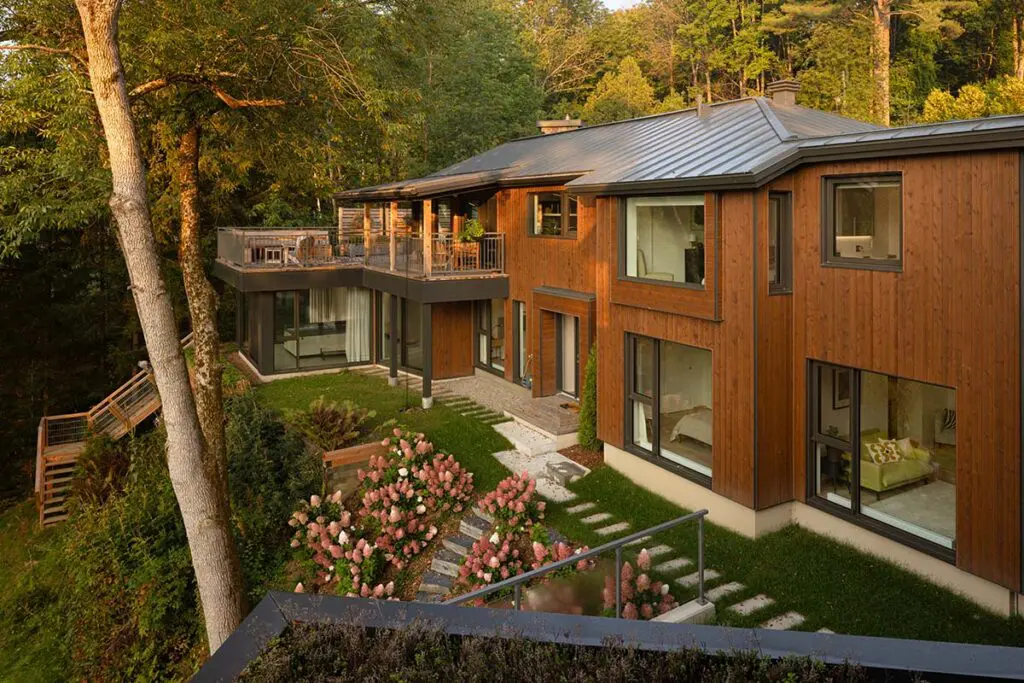 Gracias a su arquitectura, esta casa en canadá se convirtió en un mirador especial