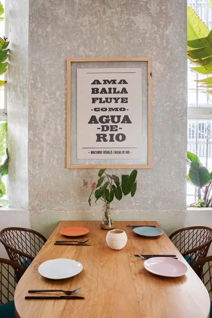 Cielo, tierra y mar se fusionan en el diseño de esta casa gastronómica, en santa marta