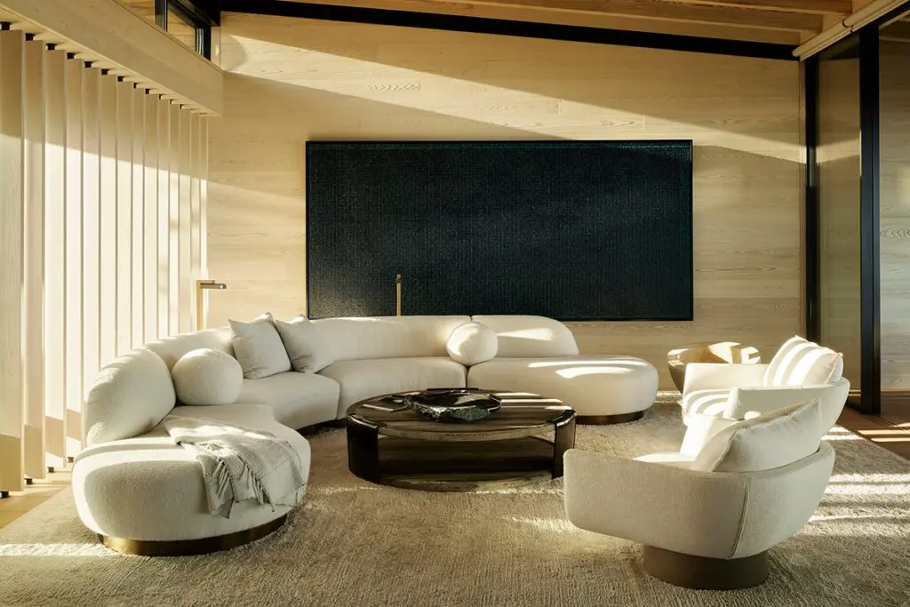 Una casa en hawái que se ubica en el medio entre la tierra y el mar Una casa en hawái que se ubica en el medio entre la tierra y el mar