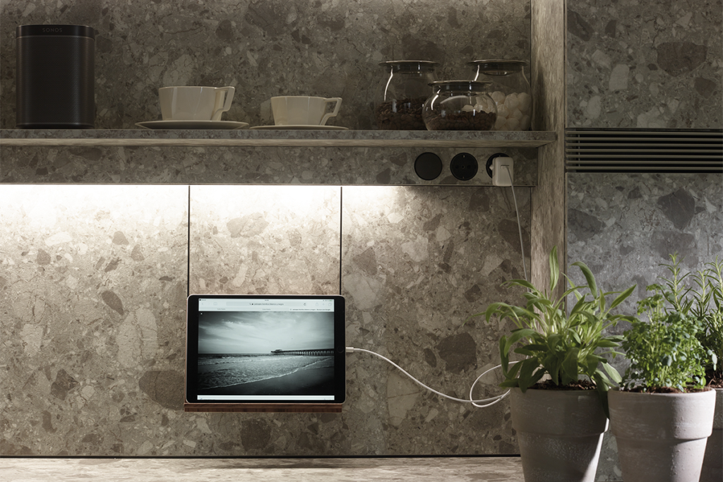 El diseño de esta cocina se percibe como un espacio diáfano El diseño de esta cocina se percibe como un espacio diáfano