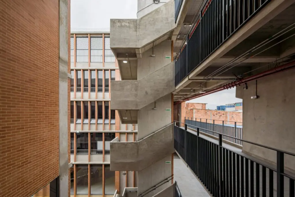 Siete colegios que se destacan por tener una arquitectura especial