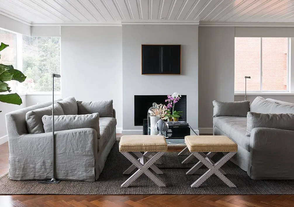 Cómo decorar una casa en la ciudad y convertirla en un refugio frente al mar Cómo decorar una casa en la ciudad y convertirla en un refugio frente al mar