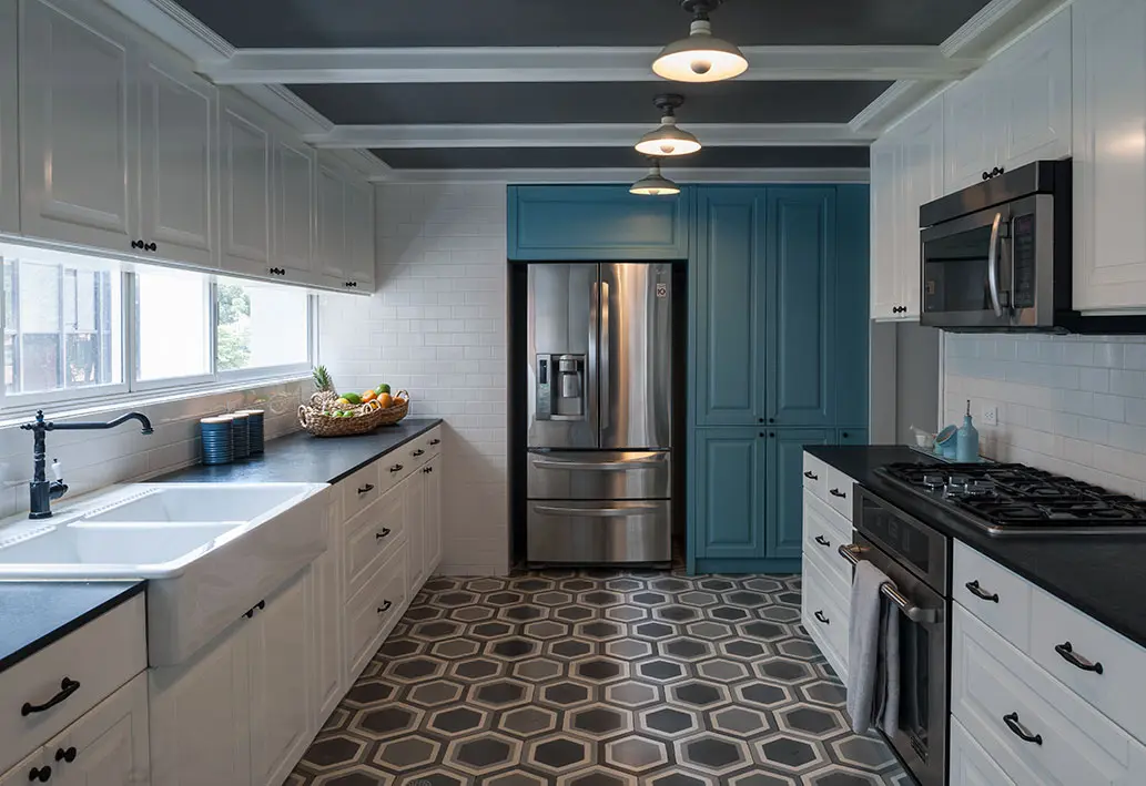 Cómo decorar una casa en la ciudad y convertirla en un refugio frente al mar Cómo decorar una casa en la ciudad y convertirla en un refugio frente al mar