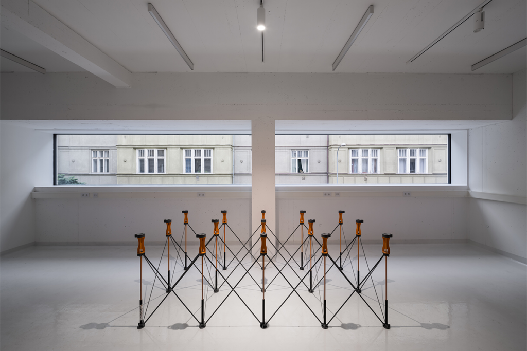 Sensación de amplitud y luz: el diseño de una facultad de arte en república checa