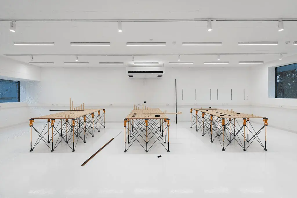 Sensación de amplitud y luz: el diseño de una facultad de arte en república checa