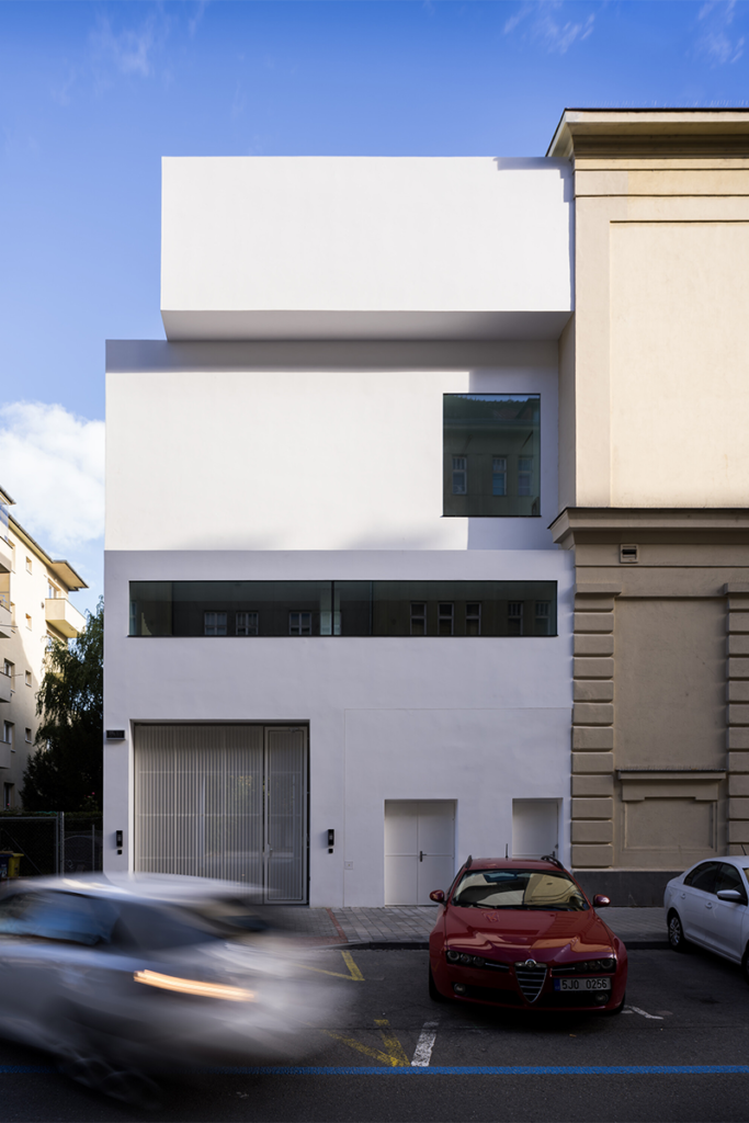 Sensación de amplitud y luz: el diseño de una facultad de arte en república checa