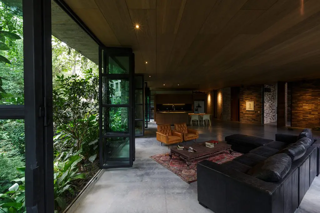 Cuatro edificios en medellín llenos de vegetación que debe conocer