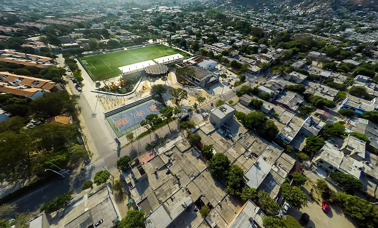 Equipo mazzanti y aev arquitectos renuevan santa marta Diseño el equipo mazzanti y aev arquitectos. Foto: © rodrigo dávila.