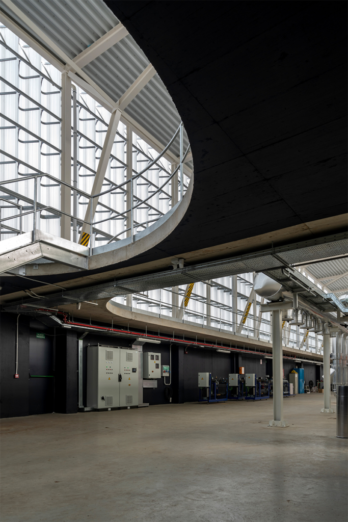 Un edificio en españa cuyo diseño es un faro en la innovación arquitectónica