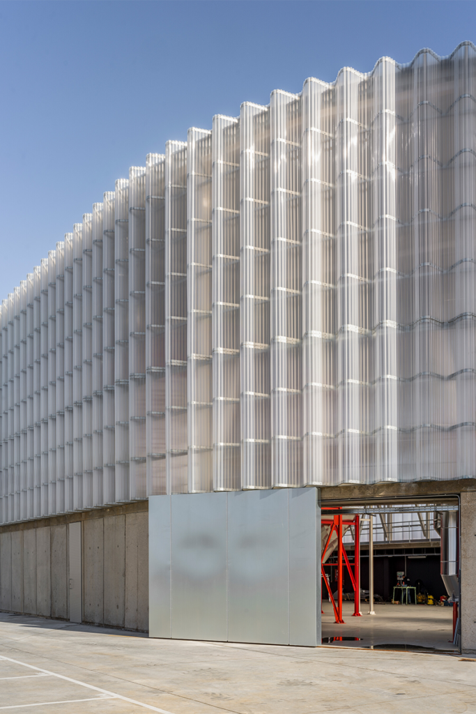 Un edificio en españa cuyo diseño es un faro en la innovación arquitectónica