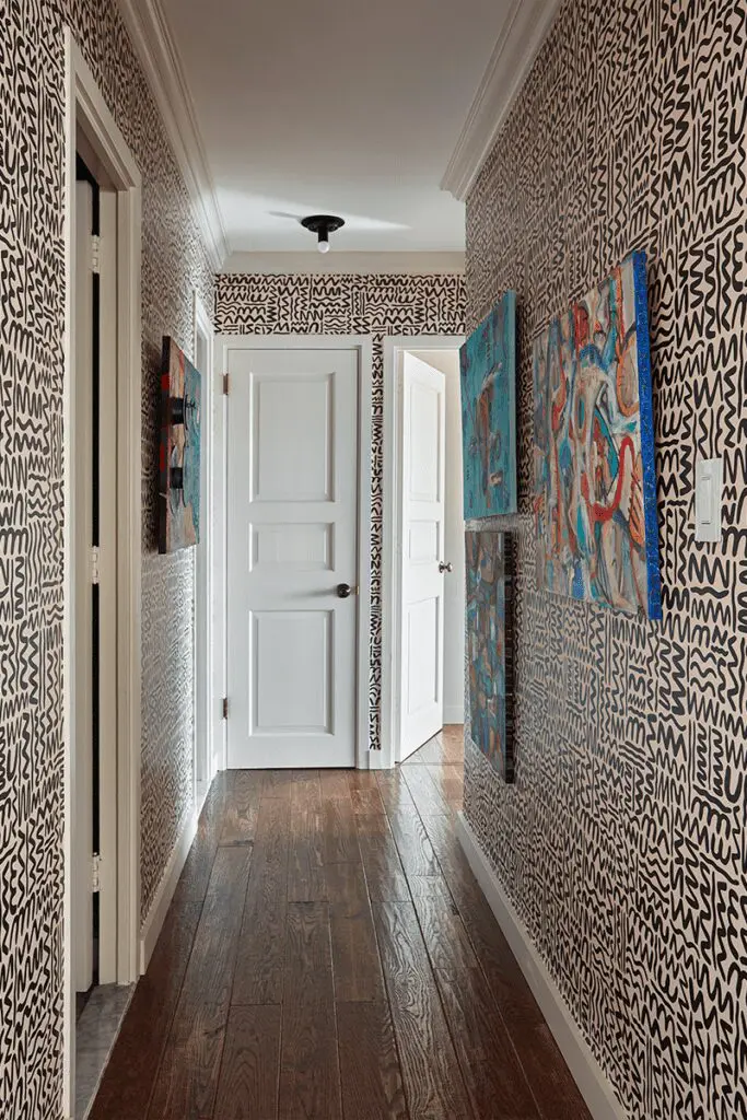 Herencia y color: el diálogo sutil de la renovación de un apartamento en nueva york