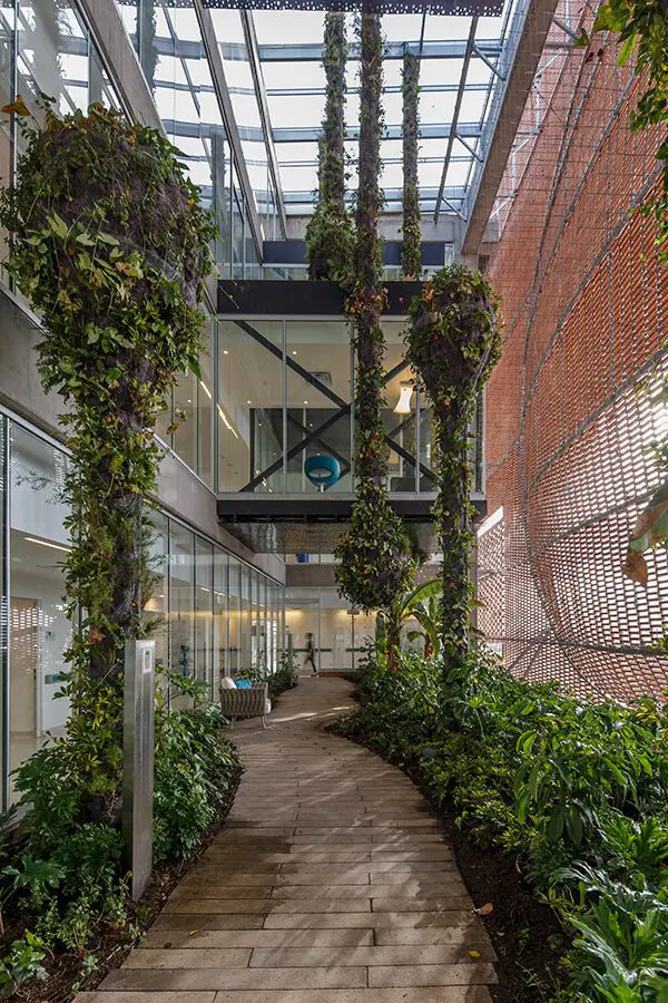 Fundación santa fe de bogotá: reinterpretación del ladrillo Fundación santa fe de bogotá: reinterpretación del ladrillo