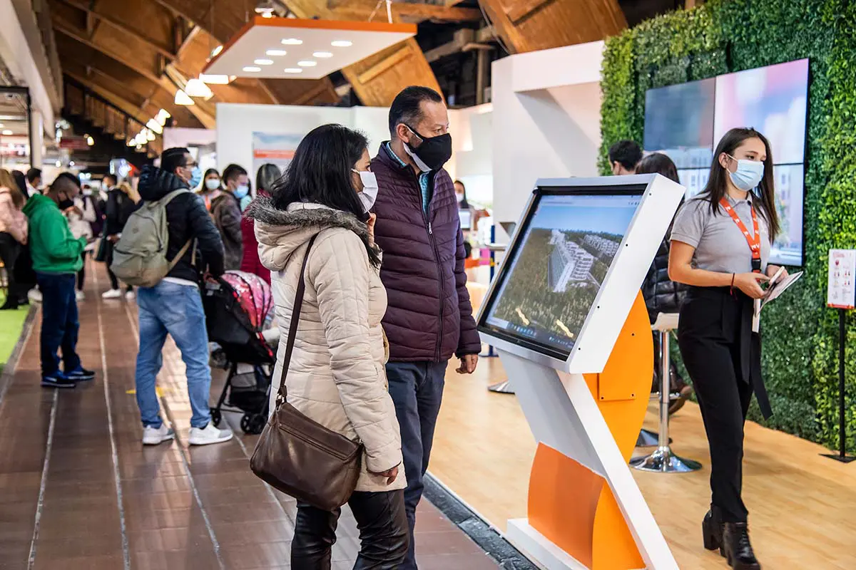 gran salón inmobiliario